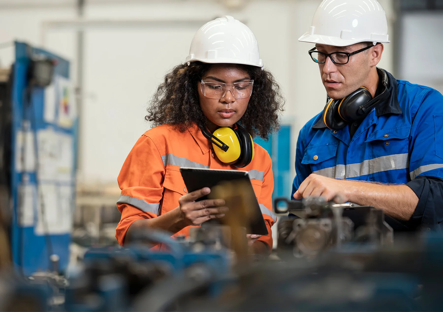 Asset finance broker helping with machinery and tools for business growth